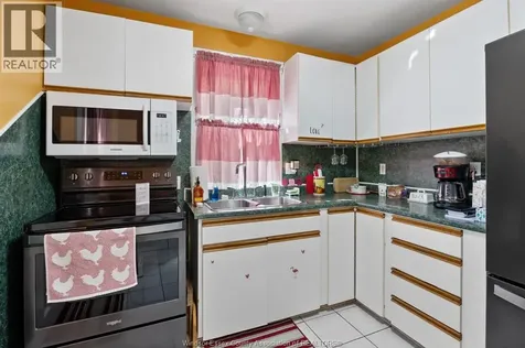 162 Cameron Avenue Windsor ON N9B 1Y6