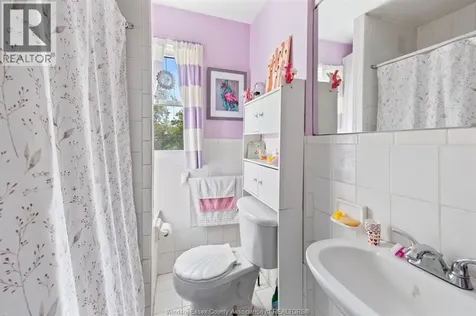 162 Cameron Avenue Windsor ON N9B 1Y6