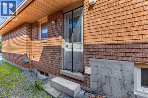 102 Juniper Drive Hamilton ON L8E 4G6
