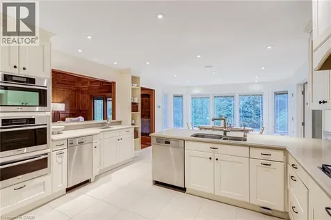 78 Chancery Drive Ancaster ON L9G 4M1
