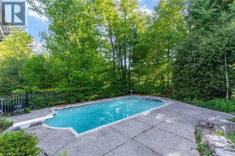 78 Chancery Drive Ancaster ON L9G 4M1