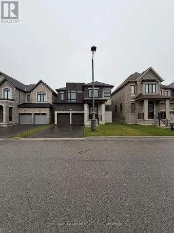112 Weslock Crescent Aurora ON L4G 7Z4