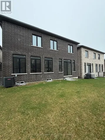 112 Weslock Crescent Aurora ON L4G 7Z4