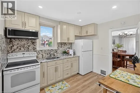 199 Stirton Street Hamilton ON L8L 6G7