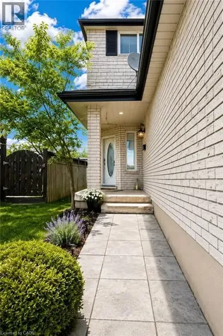 28 Gregg Court Kitchener ON N2A 4B9