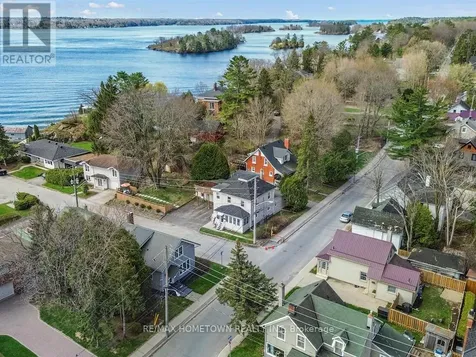 20 Hartley Street Brockville ON K6V 3N3
