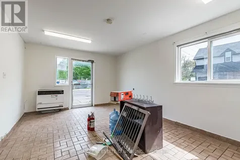 9 Mill Street West Halton Hills (ac Acton) ON L7J 1G3