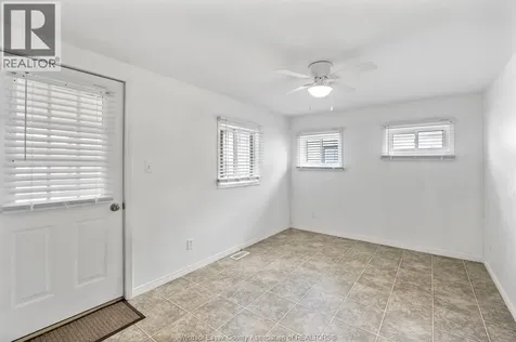 326 Beverly Essex ON N8M 2C1