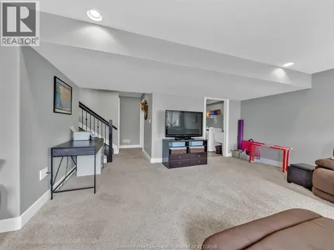 863 Southwood Drive Lakeshore ON N0R 1A0