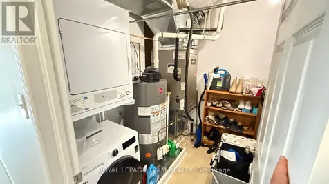 390 Crownridge Drive North Ottawa ON K2M 3A4