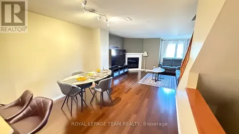 390 Crownridge Drive North Ottawa ON K2M 3A4