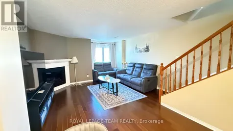 390 Crownridge Drive North Ottawa ON K2M 3A4