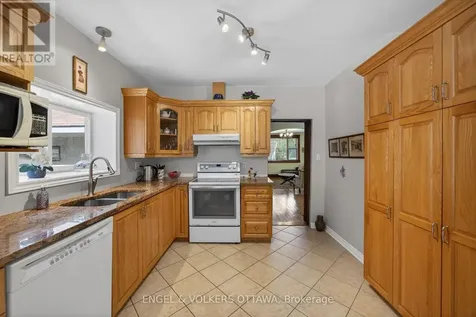 60 Glynn Avenue Ottawa ON K1K 1S8