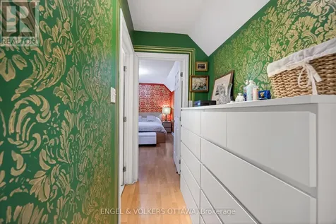 60 Glynn Avenue Ottawa ON K1K 1S8