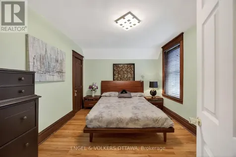 60 Glynn Avenue Ottawa ON K1K 1S8