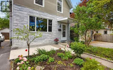60 Glynn Avenue Ottawa ON K1K 1S8