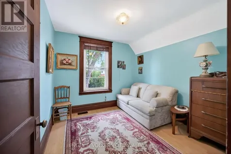 60 Glynn Avenue Ottawa ON K1K 1S8