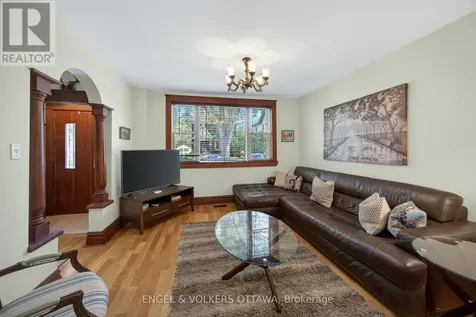 60 Glynn Avenue Ottawa ON K1K 1S8