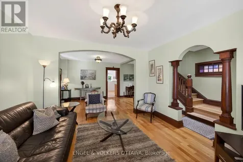 60 Glynn Avenue Ottawa ON K1K 1S8