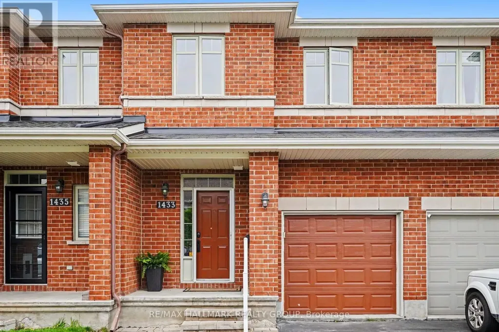 1433 Comfrey Crescent West Ottawa ON K4A 0L8