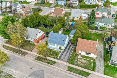 79 Roman Avenue Elliot Lake ON P5A 1S2