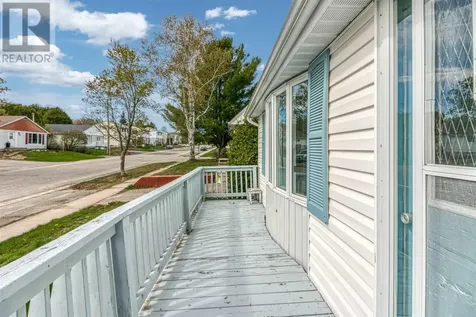 79 Roman Avenue Elliot Lake ON P5A 1S2
