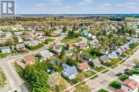 79 Roman Avenue Elliot Lake ON P5A 1S2