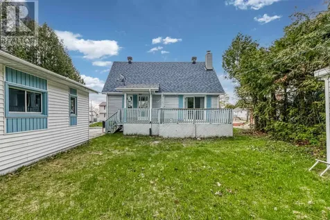 79 Roman Avenue Elliot Lake ON P5A 1S2