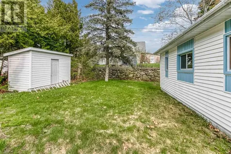 79 Roman Avenue Elliot Lake ON P5A 1S2