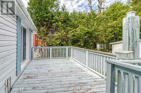79 Roman Avenue Elliot Lake ON P5A 1S2