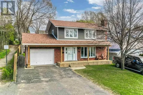 59 Hirshhorn Avenue Elliot Lake ON P5A 1P3