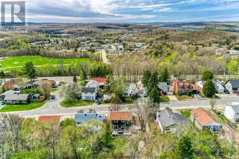 59 Hirshhorn Avenue Elliot Lake ON P5A 1P3