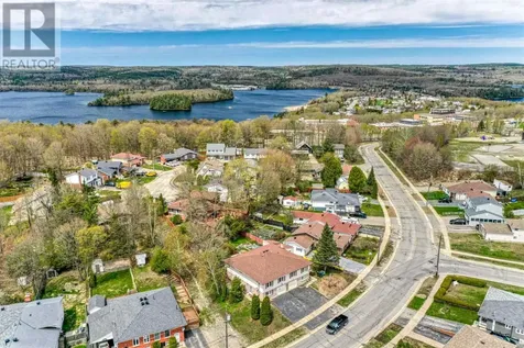 216A Ottawa Avenue Elliot Lake ON P5A 2N4