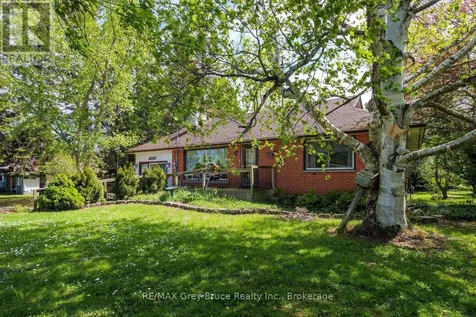 515 Princess Street Georgian Bluffs ON N0H 2K0