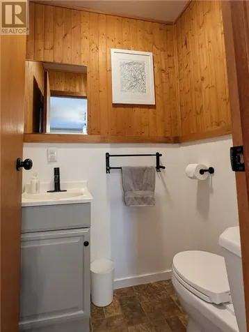 18 Vankoughnet Street W Little Current ON p0p 1k0