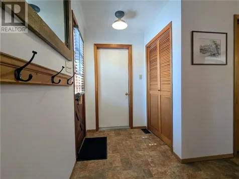 18 Vankoughnet Street W Little Current ON p0p 1k0