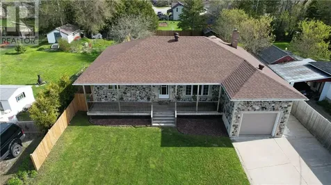 18 Vankoughnet Street W Little Current ON p0p 1k0