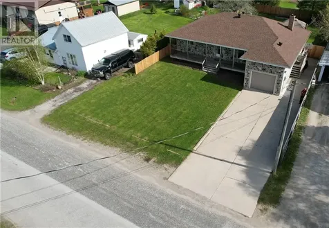 18 Vankoughnet Street W Little Current ON p0p 1k0