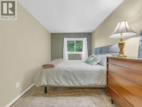 1656 Eastgate Estates Windsor ON N8T 2S9