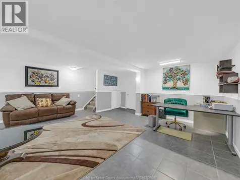 1656 Eastgate Estates Windsor ON N8T 2S9
