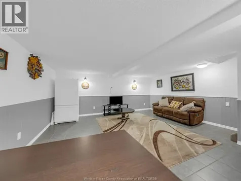 1656 Eastgate Estates Windsor ON N8T 2S9