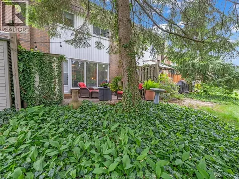 1656 Eastgate Estates Windsor ON N8T 2S9