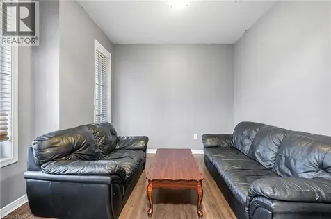 20 Gillespie Drive Brantford ON N3T 0J7