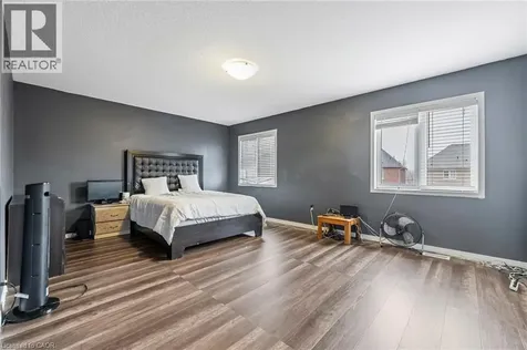20 Gillespie Drive Brantford ON N3T 0J7