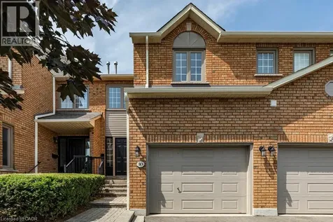 10 Huntingwood Avenue Dundas ON L9H 6X3