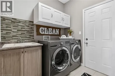 59 Netherwood Road Kitchener ON N2P 0E4