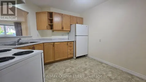 1171 Millwood Avenue Brockville ON K6V 7L5