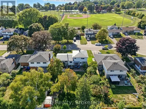 52 Bayview Crescent Cobourg ON K9A 4C6