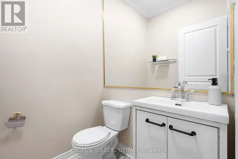5 Cassone Court Ottawa ON K2G 5V6