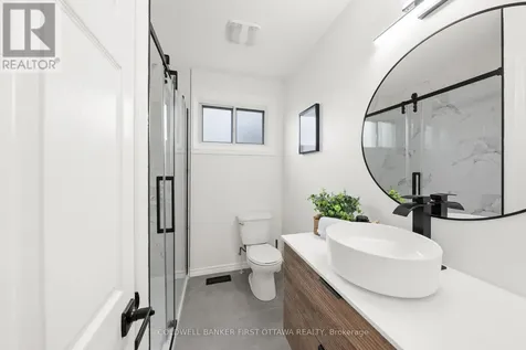 26 Spring Garden Avenue Ottawa ON K2G 3B4